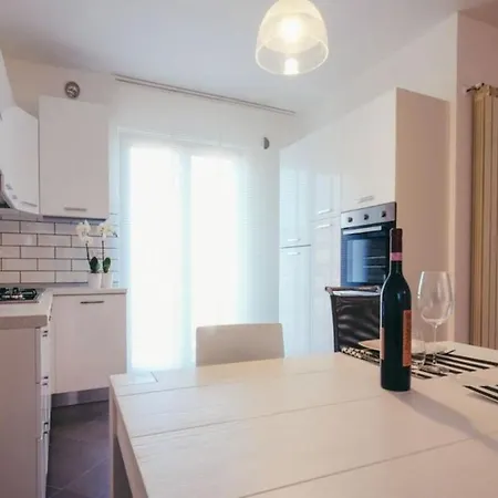 Apartment Mango 2 Pineto
