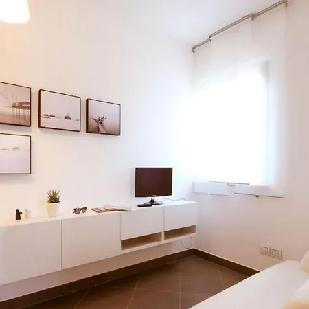 Mango 2 Apartment *